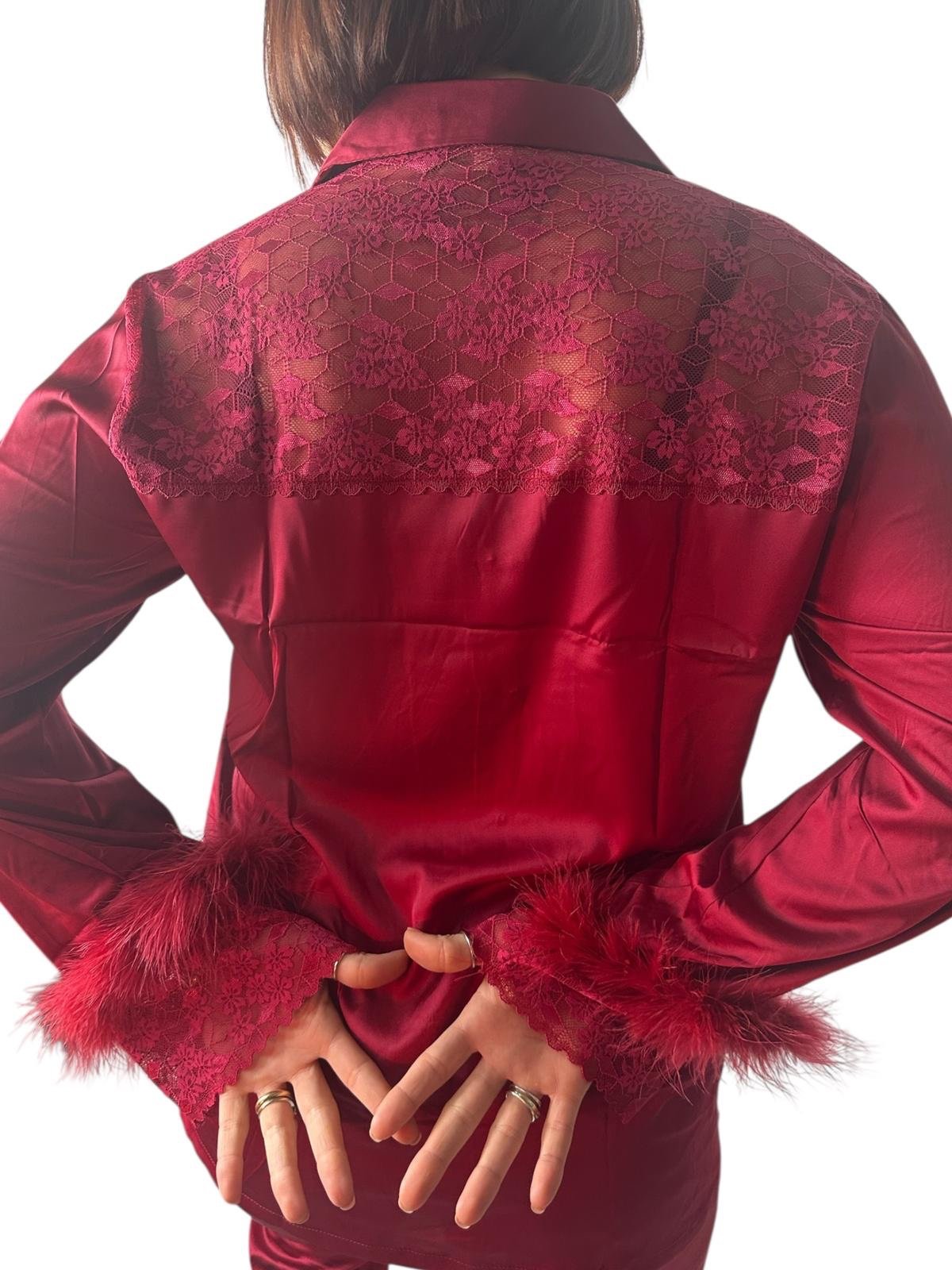 Set Pigiama Raso e Vestaglia Elegante - Pizzo e Piume - immagine 2