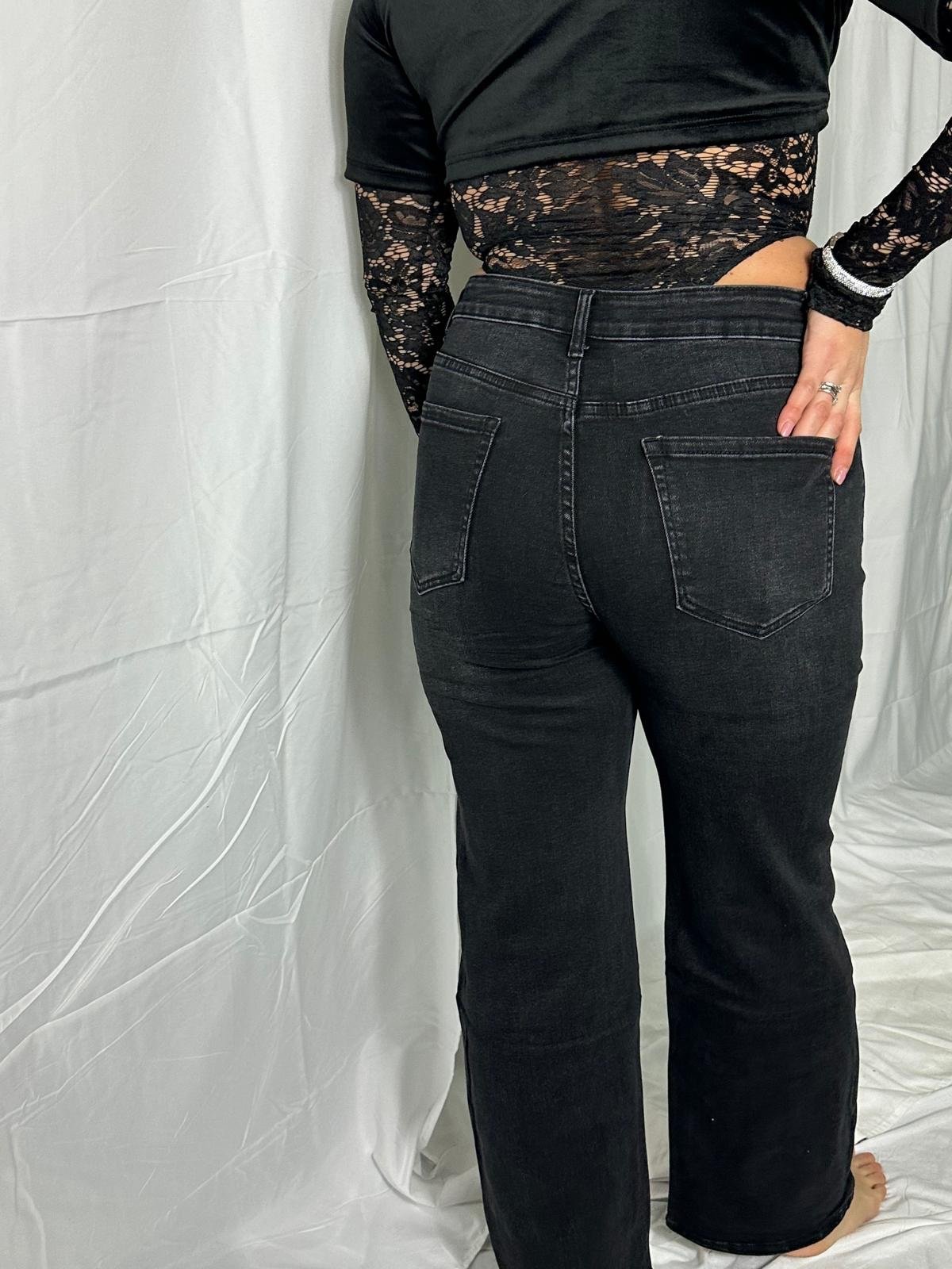 Jeans Neri Delavé a Gamba Larga - immagine 2