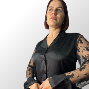 Pigiama Button up in seta con dettagli in Pizzo