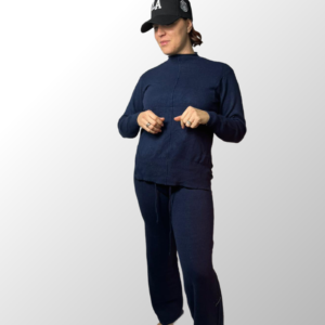 Completo "Soft-Touch" con cuciture a vista